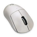 Logitech G PRO X Superlight biała – widok z przodu pod kątem